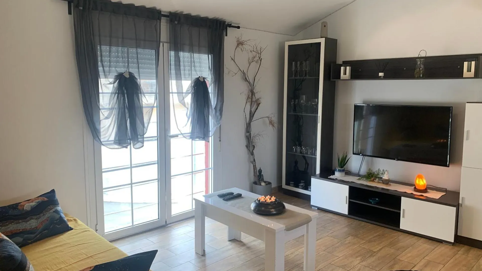 Apartamento 2 Habitaciones Zen Deltebre 0*,