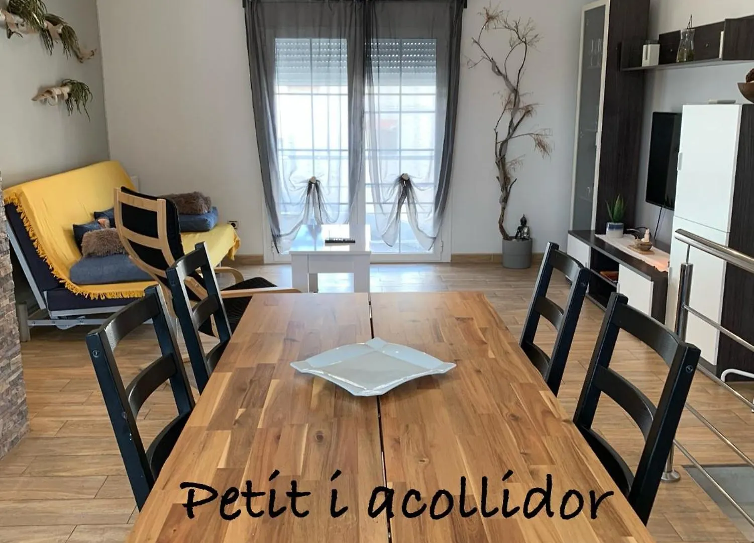 Apartamento 2 Habitaciones Zen Deltebre Daire